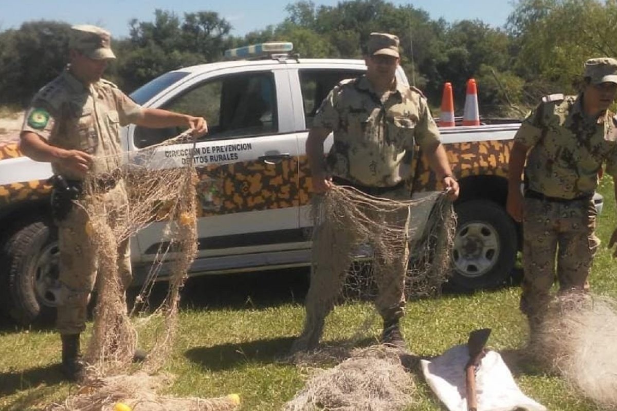 Larroque: secuestran elementos  de pesca y una carabina
