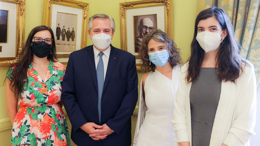 El Presidente destacó la necesidad de "poner en valor el aporte de la mujer”