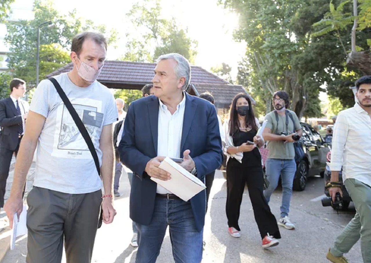 Morales apoyó quitar subsidios  a los colectivos porteños