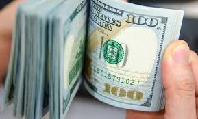 El dólar blue bajó a $211