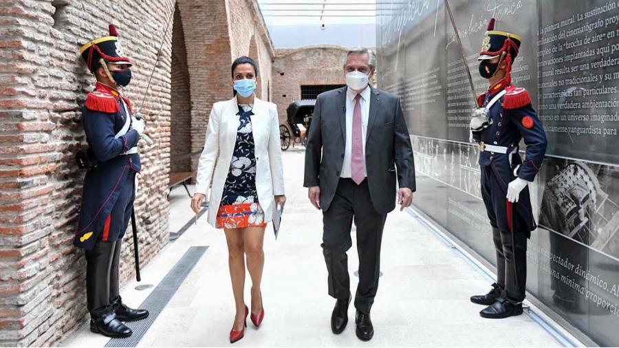 "El nuevo sistema del PAMI les permitirá a  los jubilados dejar de ser un número"