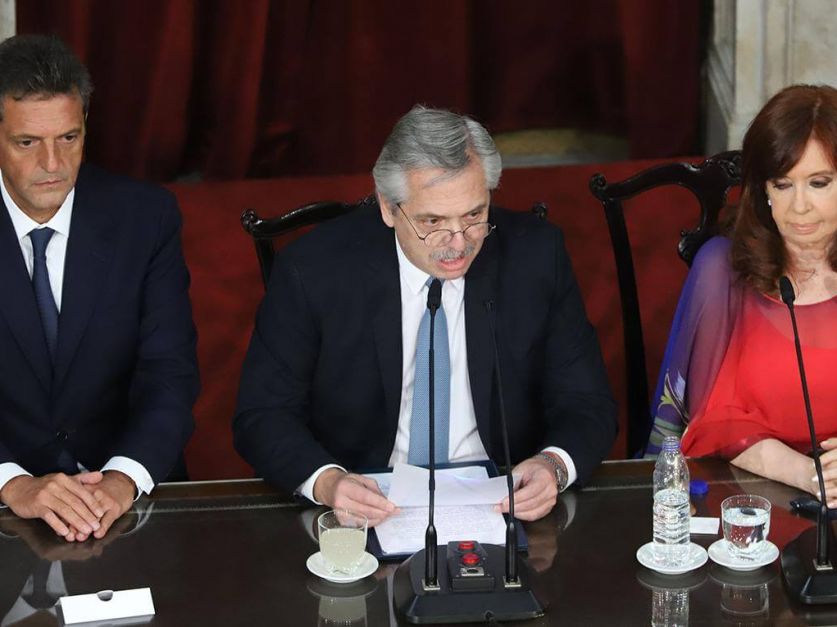 El oficialismo prepara una movilización al  Congreso para respaldar al Presidente