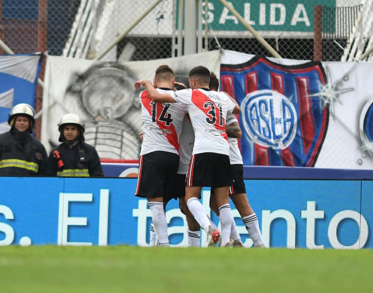 River le ganó a San Lorenzo y alcanzó la punta de la zona 1