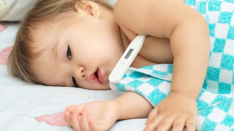 Detectan un nuevo síntoma del COVID-19 en chicos: es el crup y cómo se trata