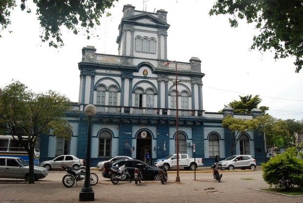 Detienen al padrastro del prófugo Parada y le decretan prisión preventiva