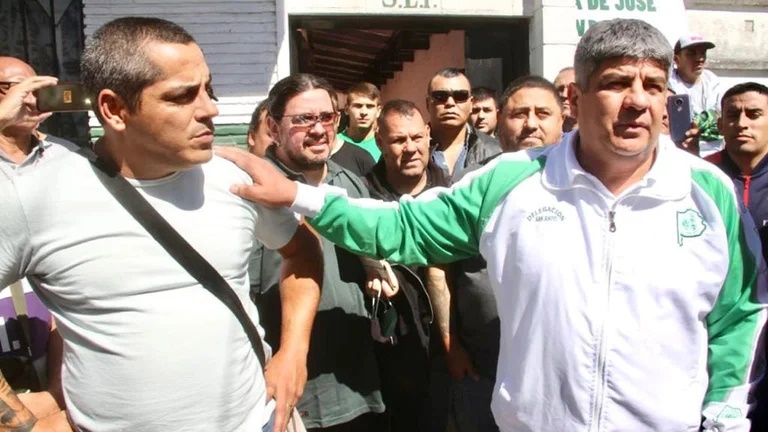 Un paro de camioneros complica a San Nicolás 