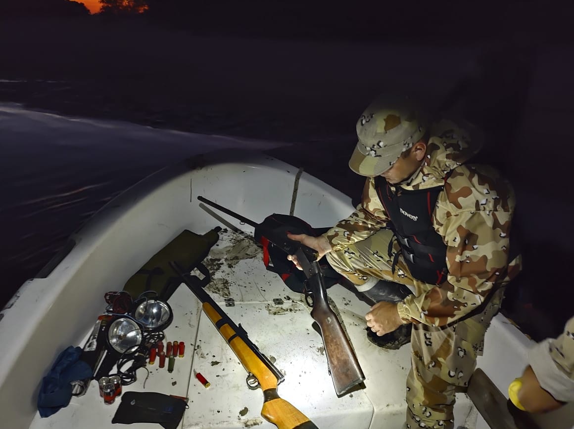 Operativo de la policía rural en aguas del río Gualeguay