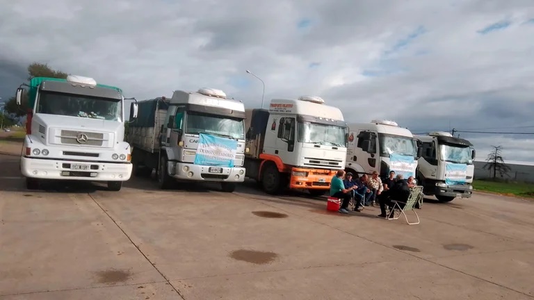 Paro del transporte: 19 puertos están paralizados en medio de protestas por la falta de gasoil 