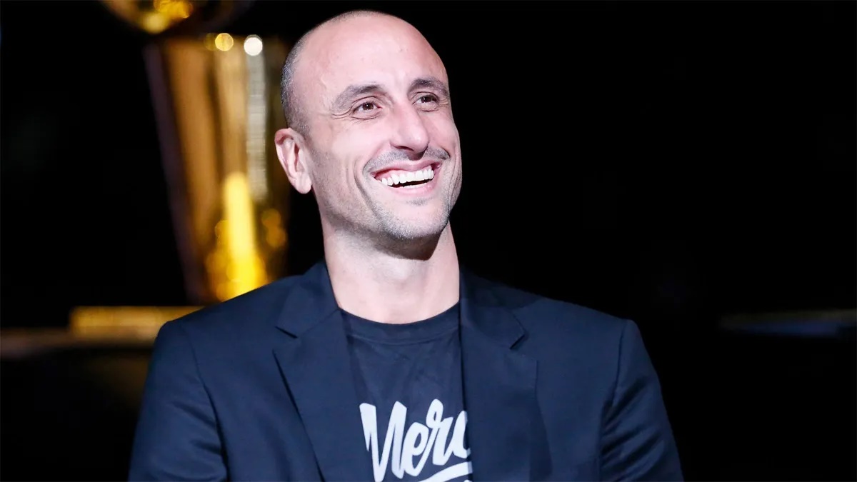 "Los que me conocen bien, ni me  llamaron", reconoció Ginóbili tras entrar al "Hall de la fama"