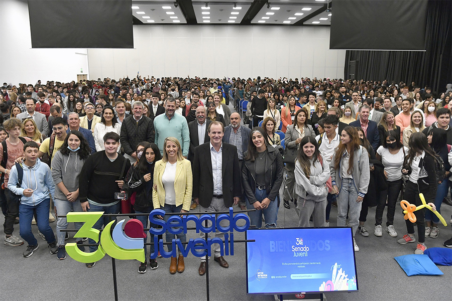 Se presentó la edición 2022 del Senado  Juvenil, que este 2022 celebra 30 años
