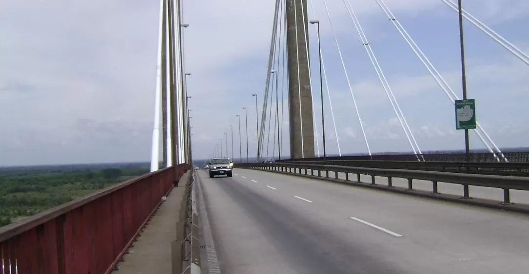 Encontraron a uno de los hermanos que se arrojó desde el puente Urquiza
