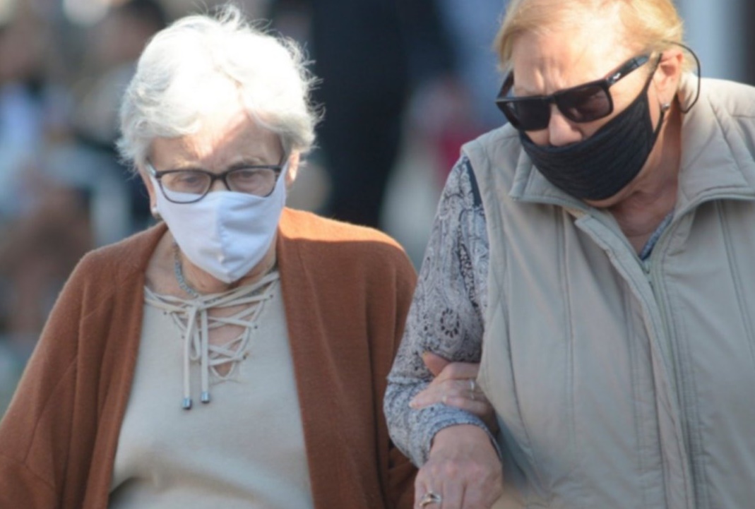 A quiénes alcanzará el nuevo bono que anuncia Martín Guzmán: montos y plazos de pago