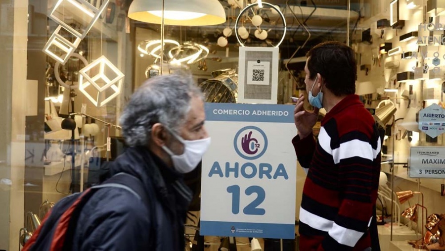 Cuáles son las nuevas tasas máximas que pueden aplicar los bancos y los comercios