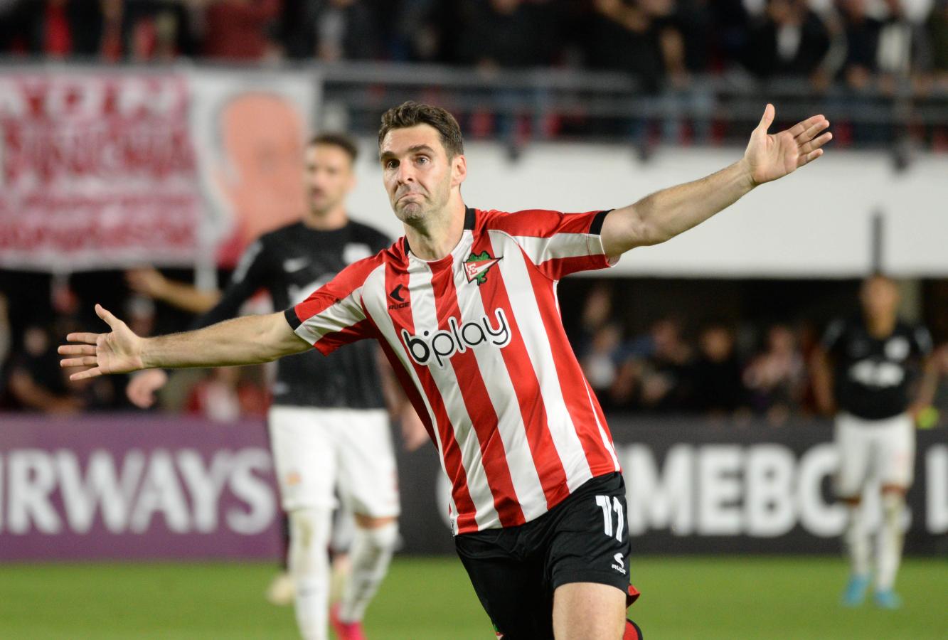 Boselli hizo historia e igualó a la Bruja Verón como goleador de la Libertadores