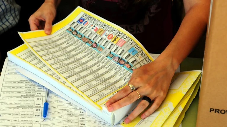 La oposición pidió debatir la implementación de la Boleta Única de Papel  