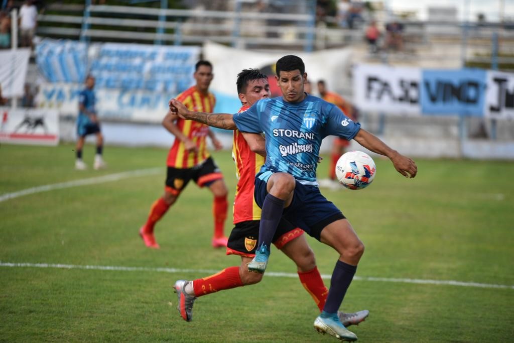 Juventud, de flojo presente, va por la “heroica” ante Racing de Córdoba