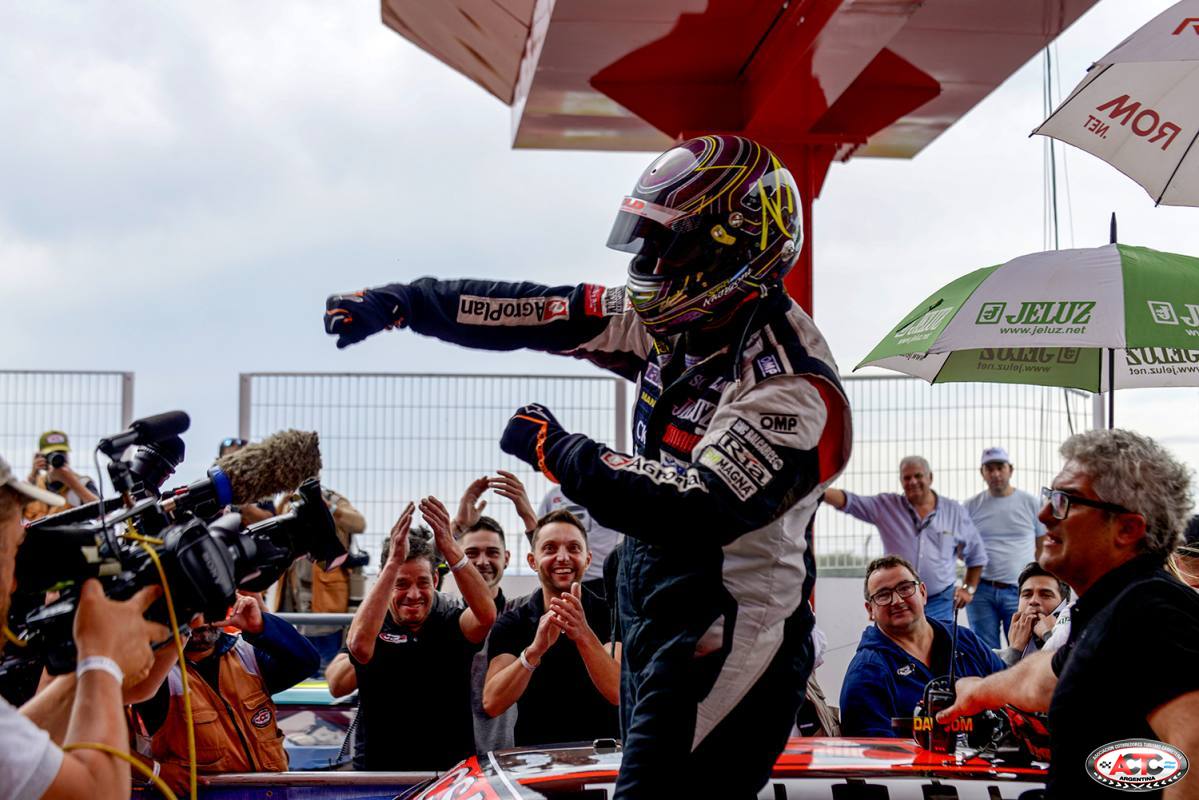 Mangoni ganó en Termas y trepó a la punta del campeonato