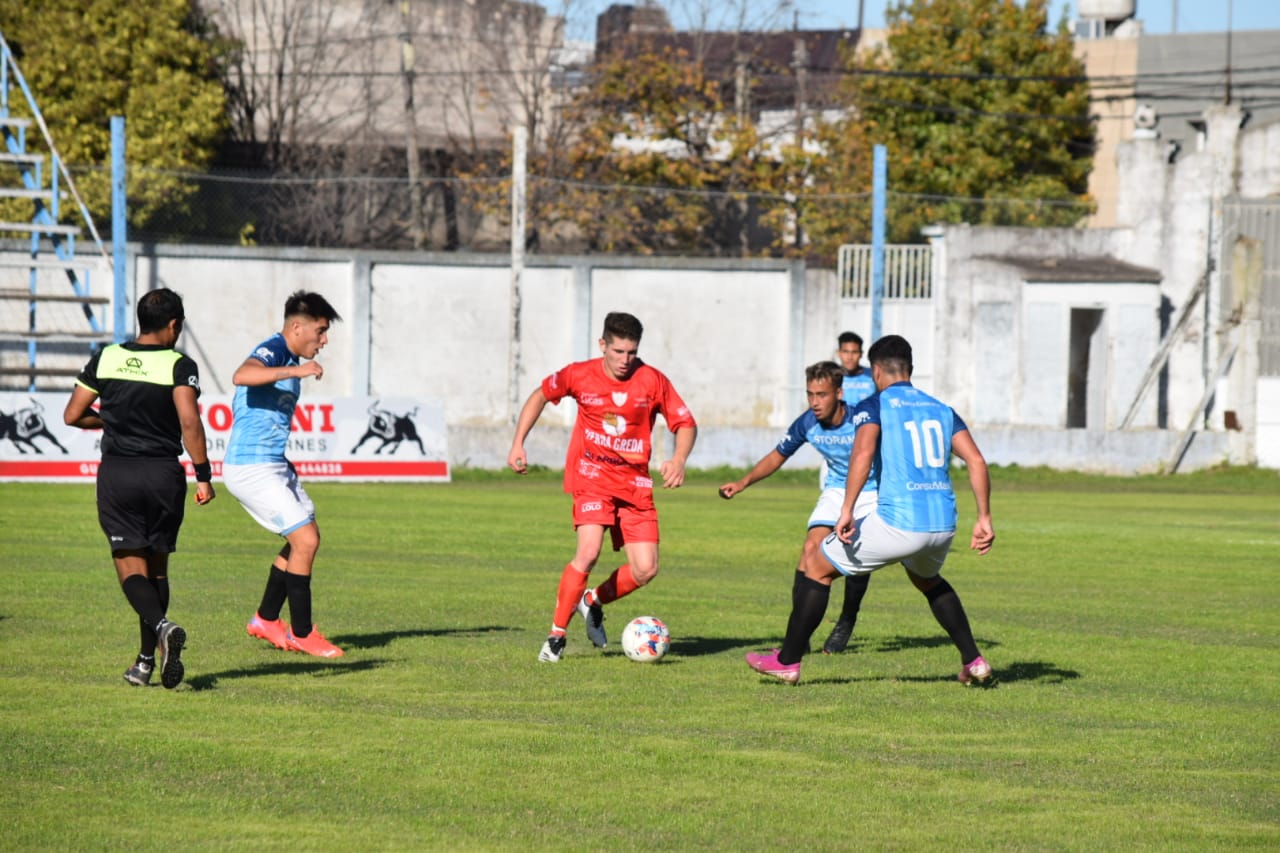 Central Larroque ganó y continúa puntero e invicto del “Oficial”