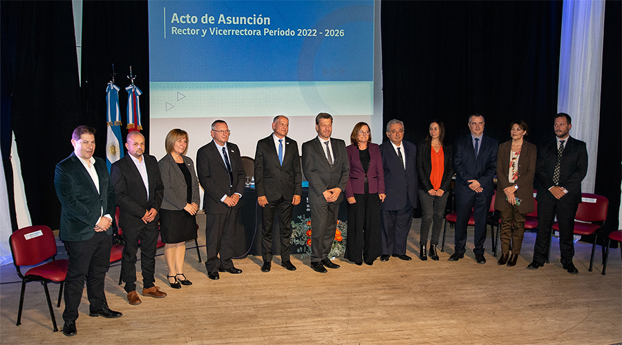 Sabella y Andretich tomaron posesión de  sus cargos como rector y vice en la UNER