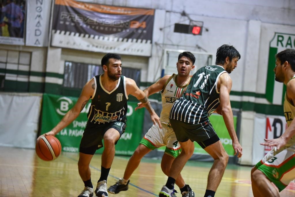 Racing venció a Neptunia en un final dramático y estiró la serie a tercer juego