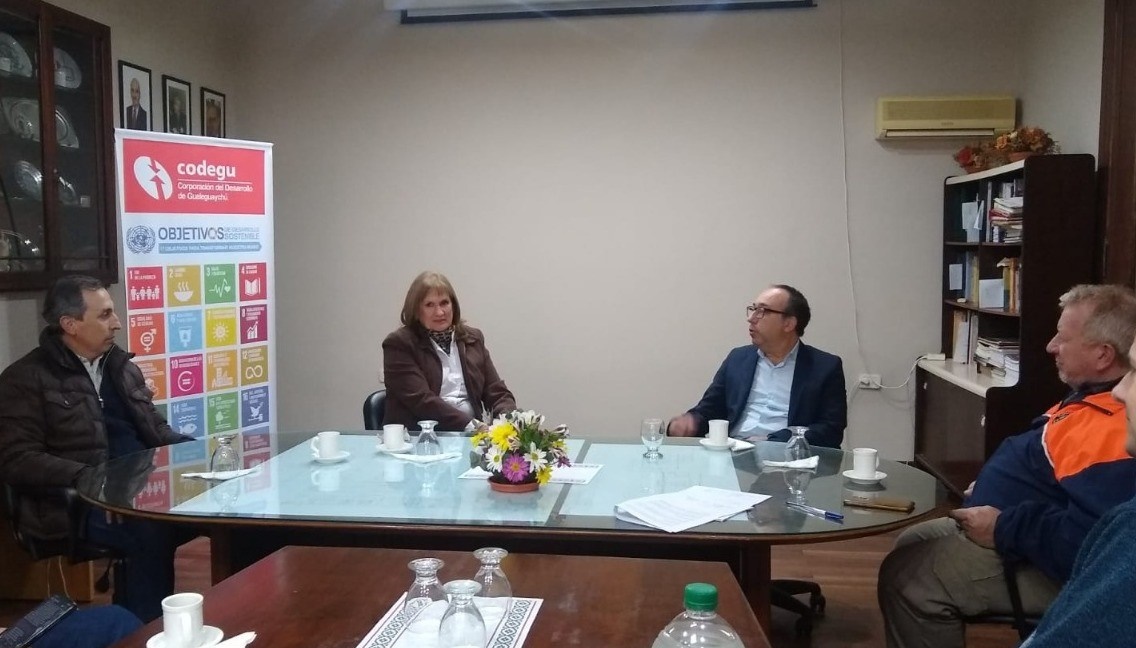 Codegu y el banco Santander firman convenio que beneficiará a emprendedores sociales