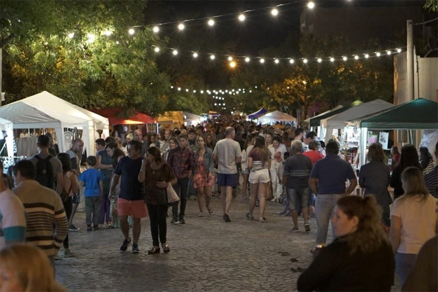 Este domingo vuelve el Paseo de la Calle Alem  bajo el lema “Transformar el dolor en lucha”