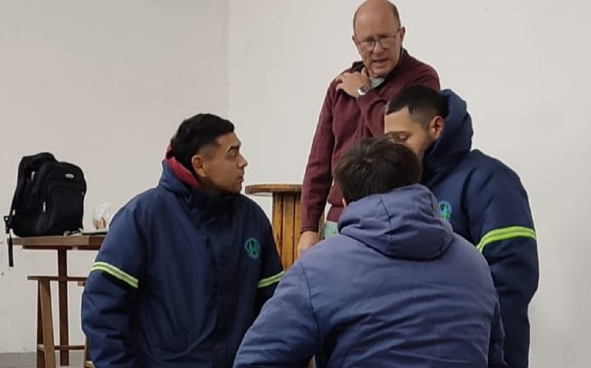 Plan de Capacitación Permanente: La Cooperativa Eléctrica capacita a su personal en RCP y primeros auxilios