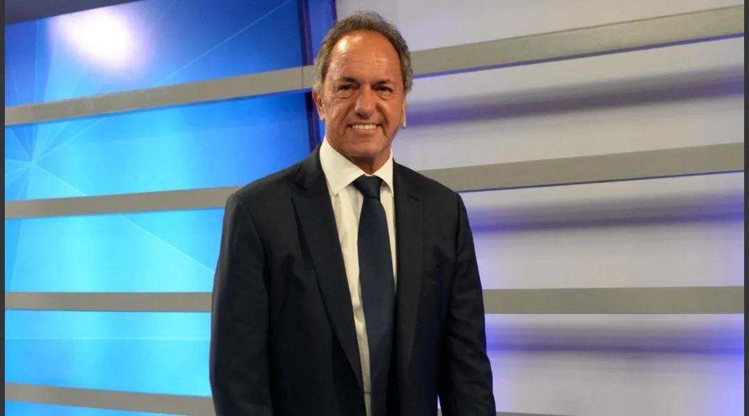 Alberto Fernández le tomó juramento a Scioli 