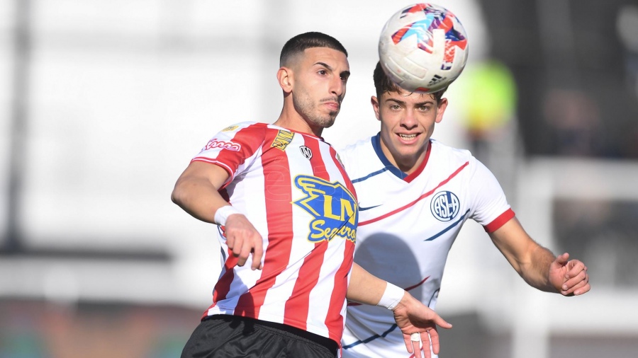 Barracas Central consiguió su primera victoria en el torneo ante San Lorenzo