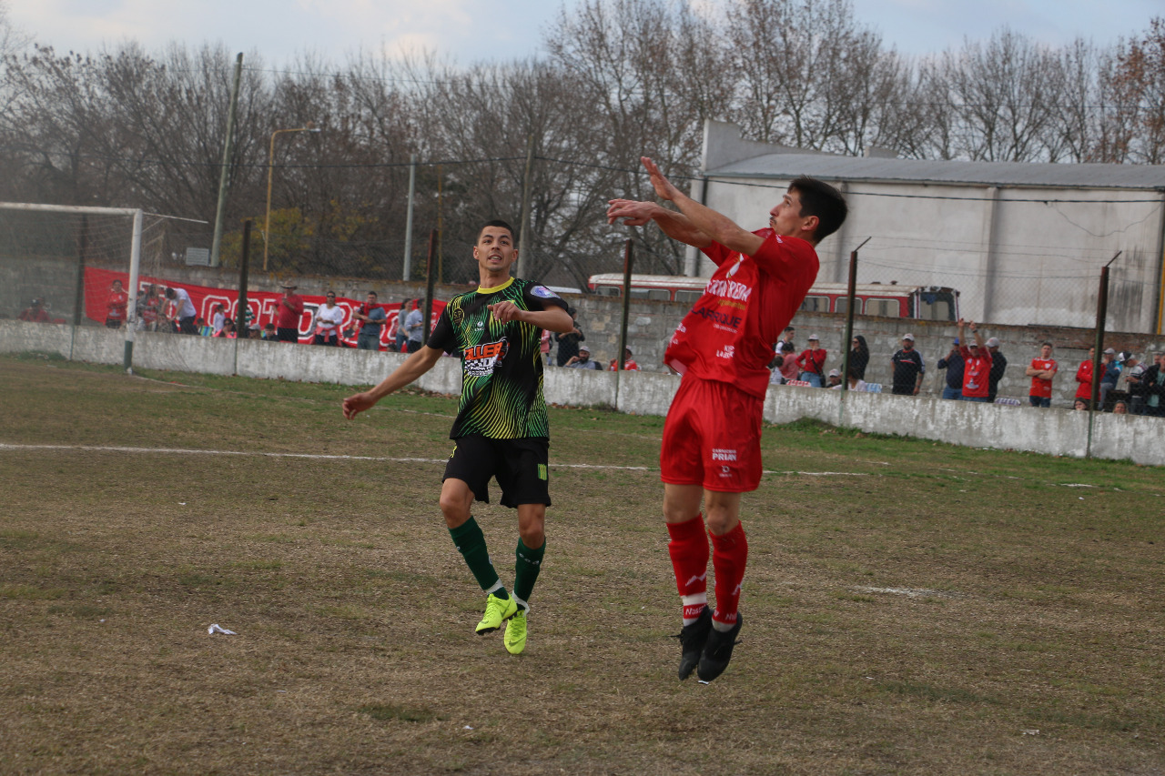 Fútbol Departamental: Central Larroque empató sin goles ante Sarmiento