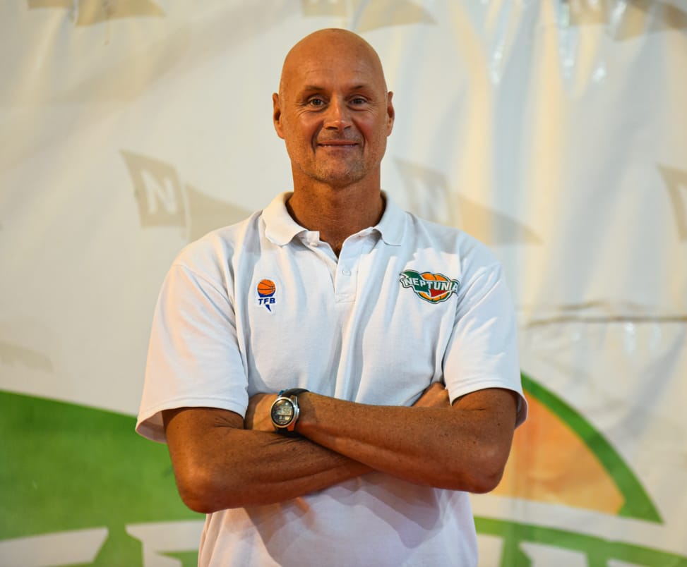 Risso es el nuevo DT de Neptunia