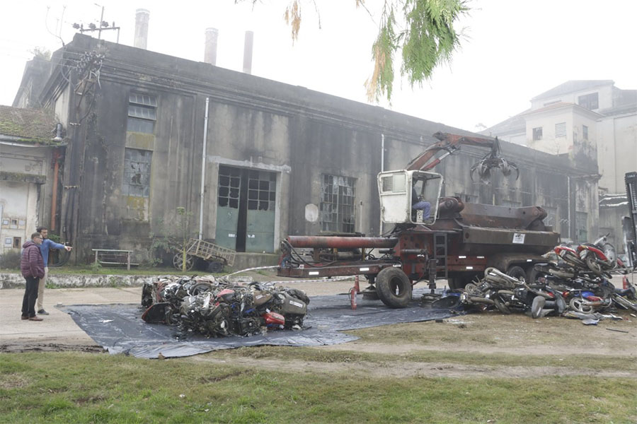 Compactación vehicular: se erradicaron 164,4 toneladas de chatarra de la ciudad