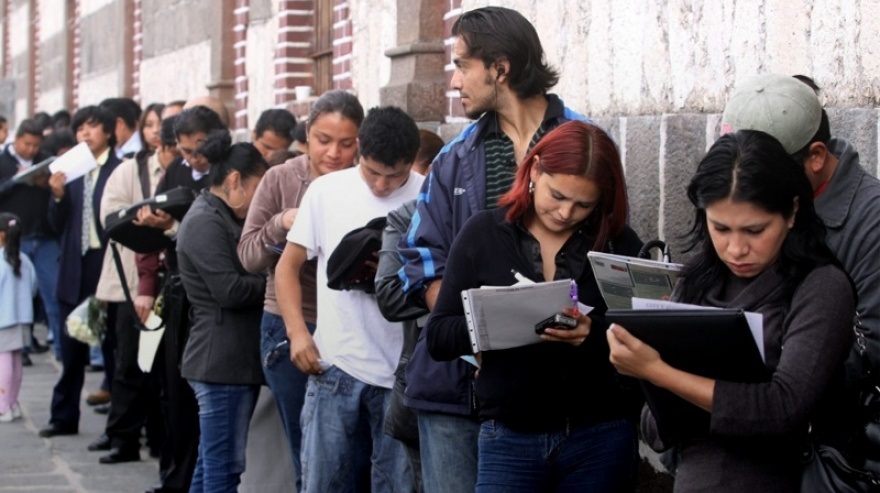 Cuáles son las dificultades que enfrentan los jóvenes para acceder a su primer empleo 
