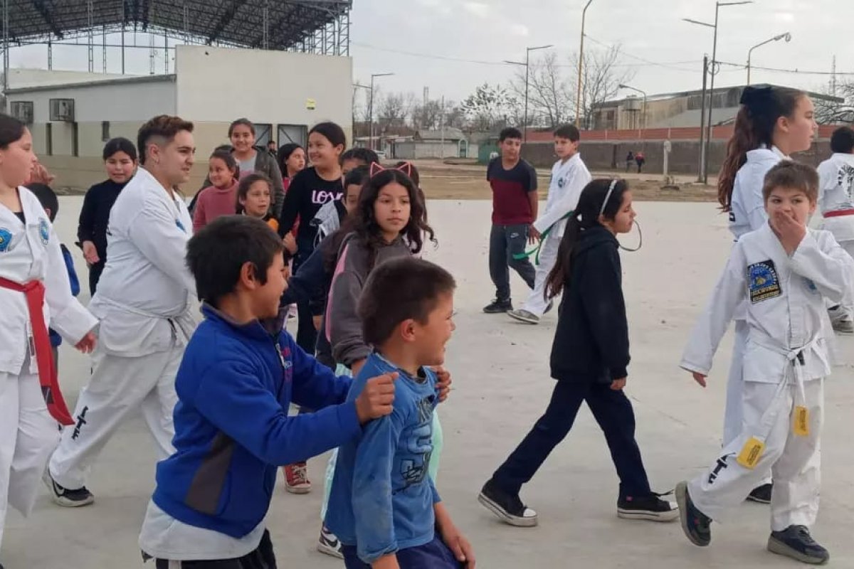 Polideportivo norte recibió a los vecinos del barrio