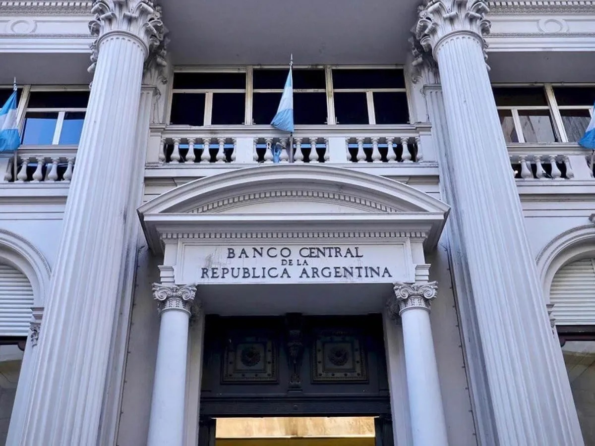 Canje de deuda en pesos, bono para jubilados, tarifas y Mesa de  Enlace, lo inmediato de Massa