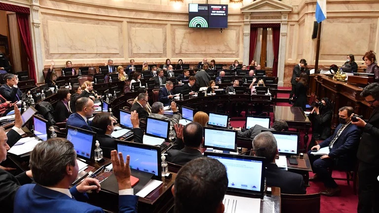 Apuran una sesión para probar el Consenso Fiscal para que gobernadores puedan subir impuestos