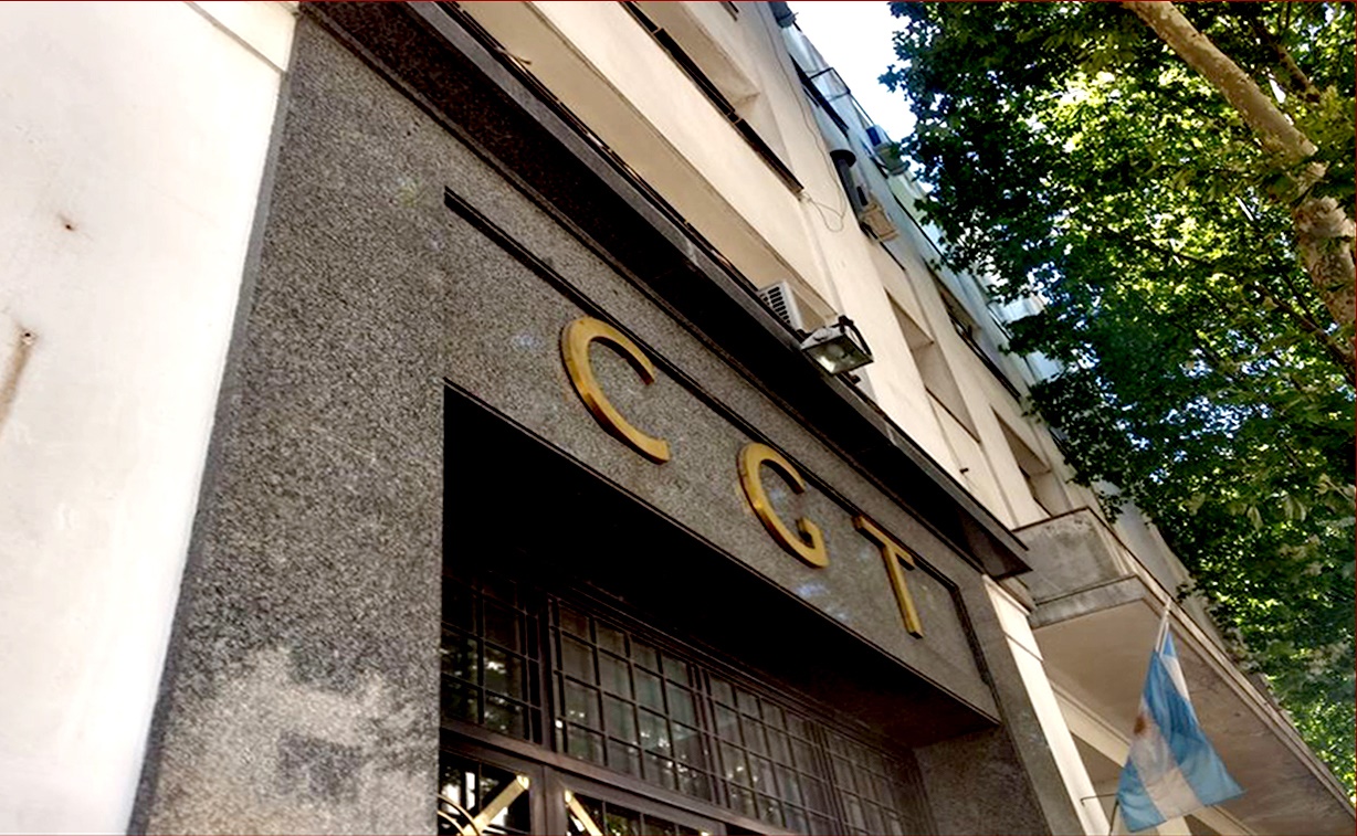 La CGT y la UIA pidieron aplazar  la fecha del Consejo del salario