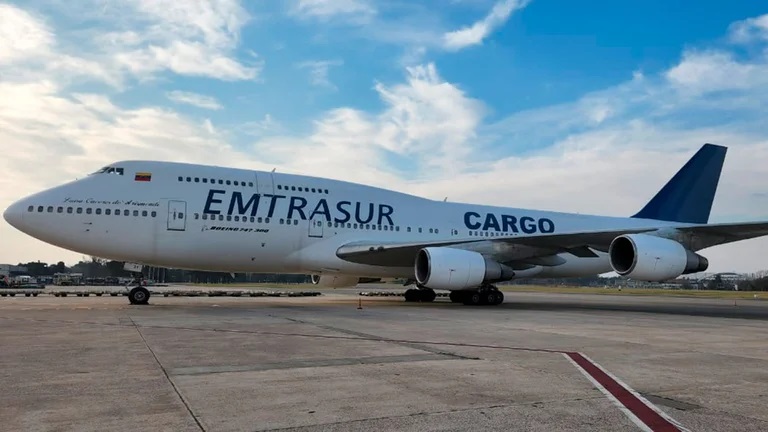 Tras el pedido de EEUU, la justicia argentina incautó el avión venezolano-iraní