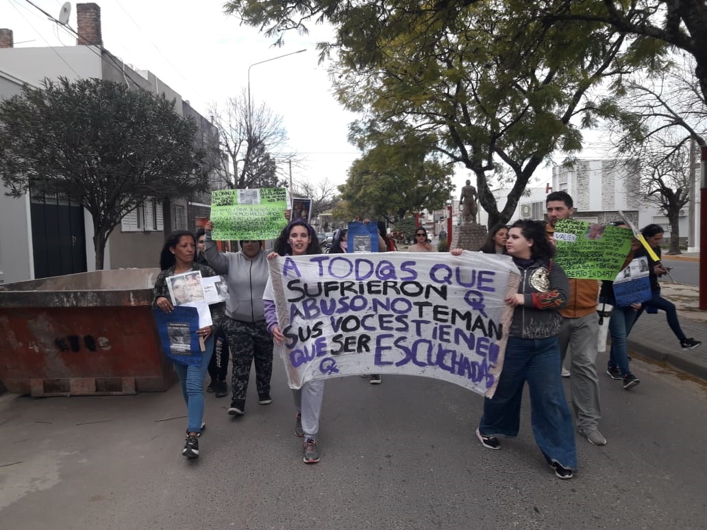 Movilización frente a tribunales