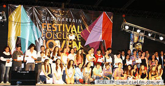 Urdinarrain se prepara para el festival de folklore joven