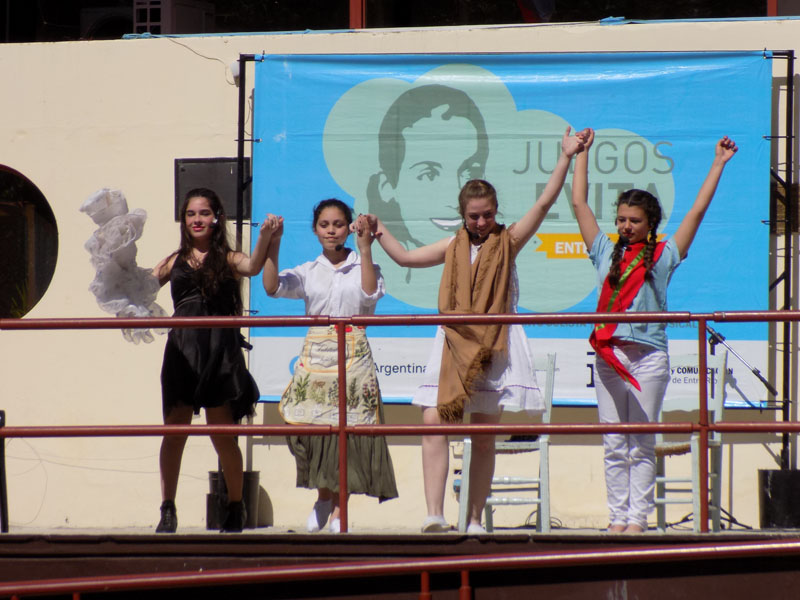 Muestra de  la Escuela de Teatro  de Larroque