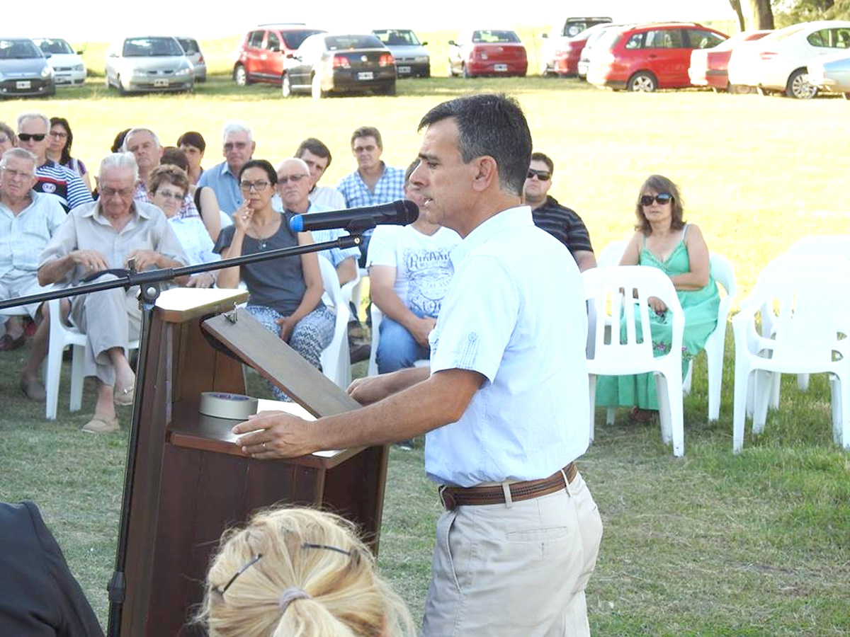 Aldea San  Antonio tiene  su cementerio