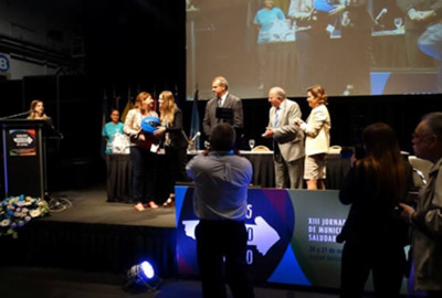 Entregaron cascos en Larroque 