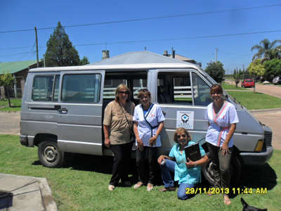 La Asociación Cooperadora Carlos Artusi entregó un vehículo al Centro de Salud de Pueblo General Belgrano 