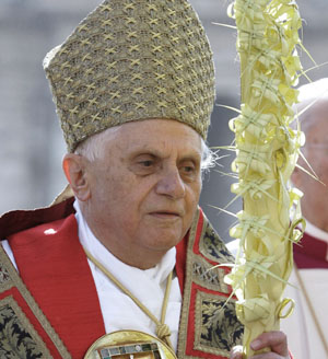 Benedicto XVI recordó  a Juan Pablo II en el  inicio de Semana Santa