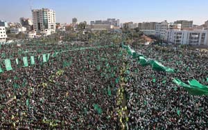 Gaza: multitudinaria  manifestación por 20  aniversario de Hamas