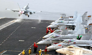EEUU despliega  poder  naval sobre el Golfo