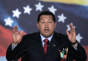 Los intelectuales se  suman a la polémica  entre el Rey y Chávez
