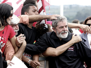 Lula busca reelección con  ventaja en las encuestas