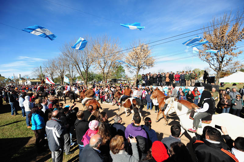 El Día de la Bandera fue una verdadera fiesta en Pueblo General Belgrano